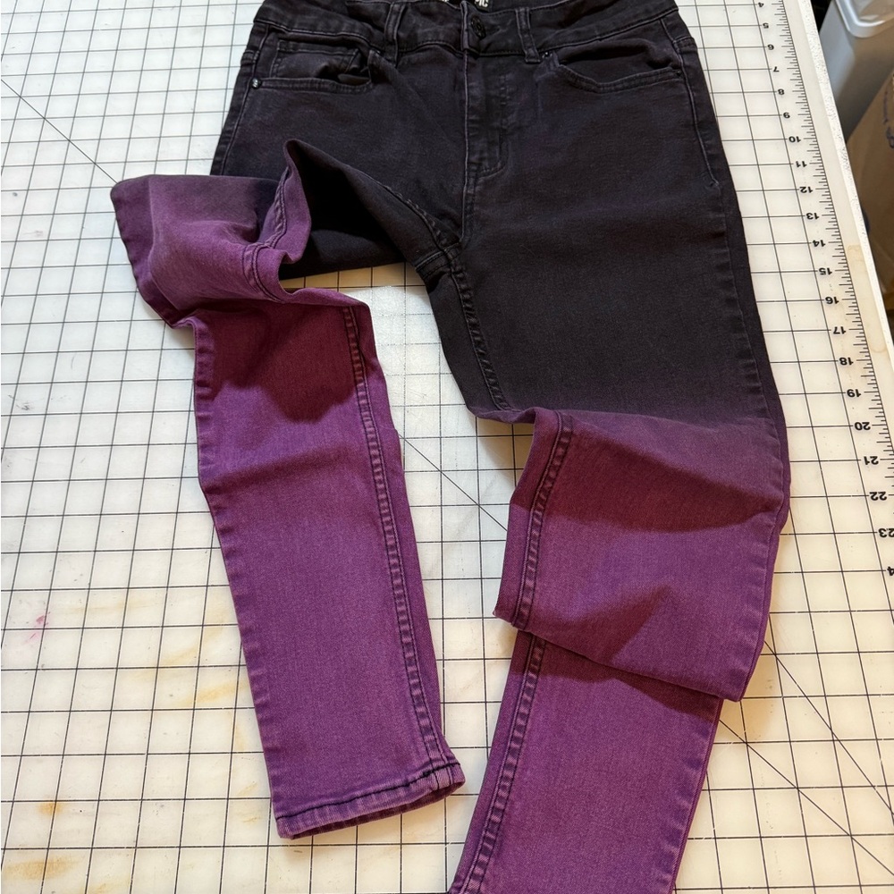 Hot Topic Black and Purple  Ombre Skinny Jeans sz 7